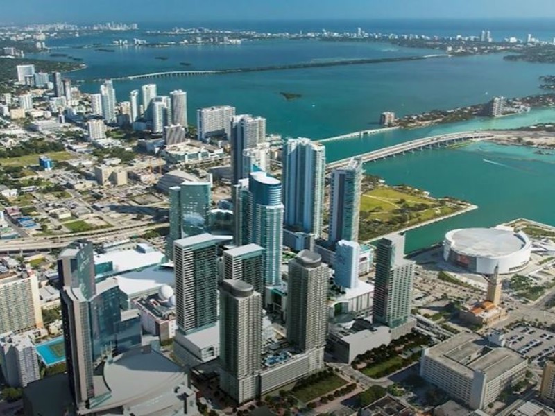 600 NE 1st Ave - Florida - Miami - 33132